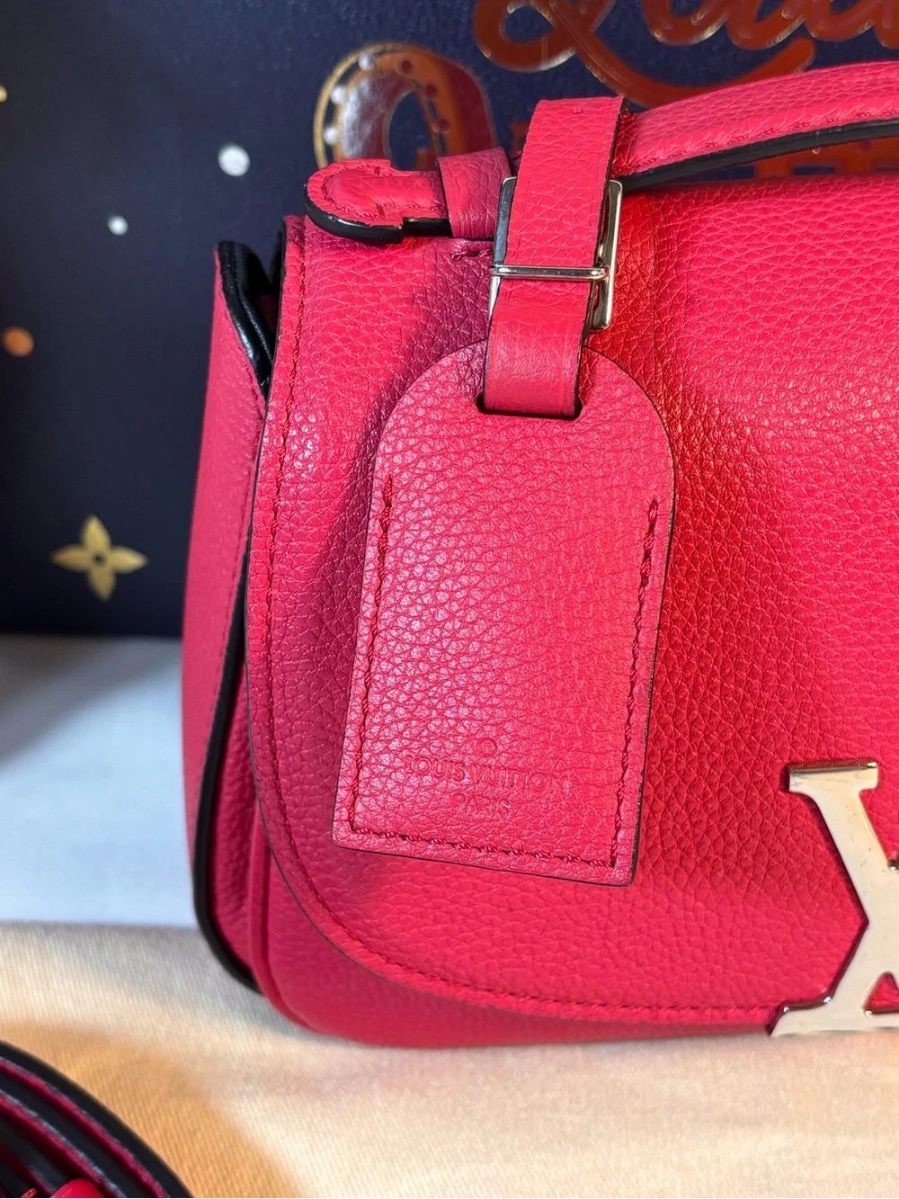 Louis Vuitton Neo Vivienne Fuchsia